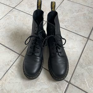 Dr. Martens 1460 Women’s Pascal Virginia Leather Boots